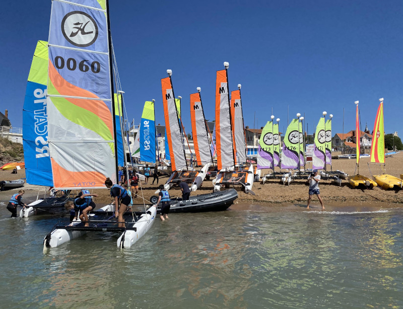 location bateau saint gilles
